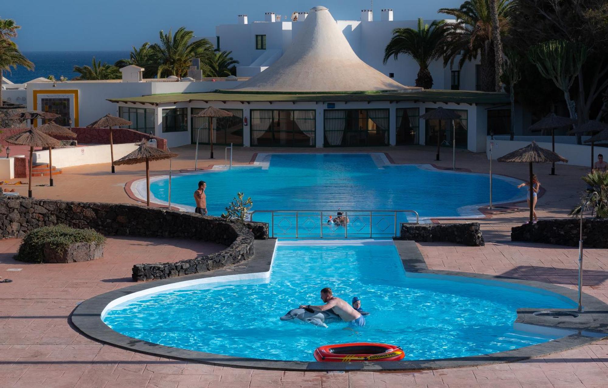 Luxury Apartamento Luz De Mar Complejo Playa Roca Costa Teguise Εξωτερικό φωτογραφία